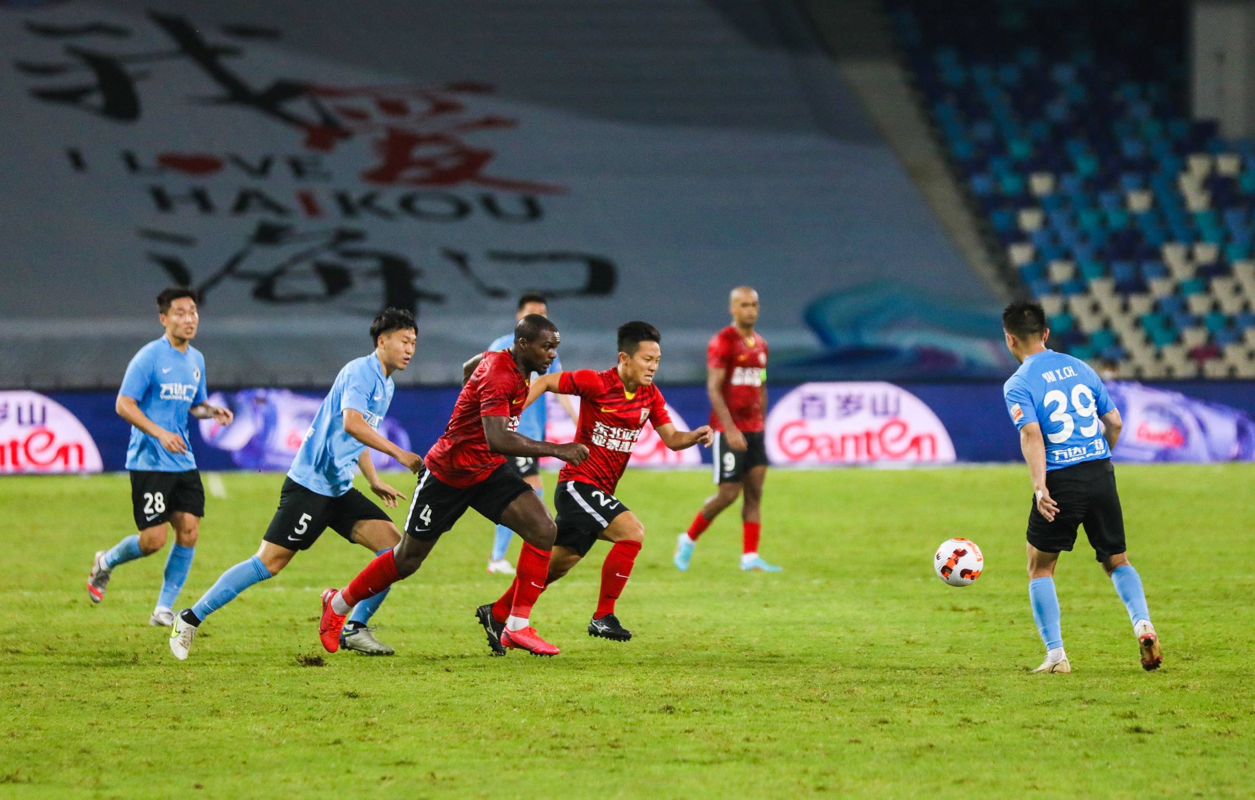 她们在比赛 她们在比赛