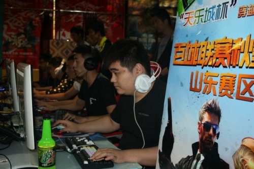 纳乌自拍照